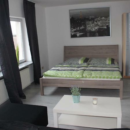 קייזרסלאוטרן Gut Gelegenes Appartment Mit Wifi, Parkplatz, Wama, Trockner Usw. מראה חיצוני תמונה