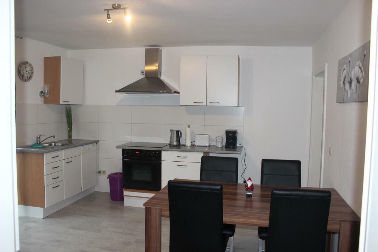 קייזרסלאוטרן Gut Gelegenes Appartment Mit Wifi, Parkplatz, Wama, Trockner Usw. מראה חיצוני תמונה